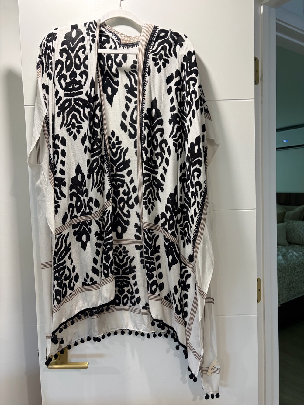Black & White Patterned Kimono Top